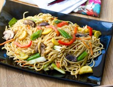 Best Lo Mein Recipe | ASpicyPerspective.com