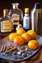 Holiday Manhattan Cocktail Recipe | ASpicyPerspective.com #holiday #cocktails