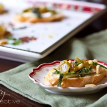 brie toasts