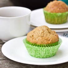 Applesauce Muffins with Fresh Pear #breakfast #muffins