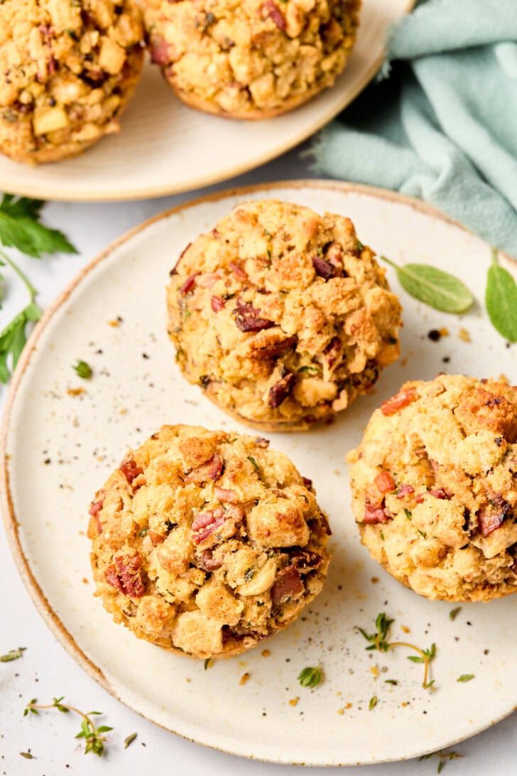 Stuffing Muffins  with Apple and Pancetta  - 44
