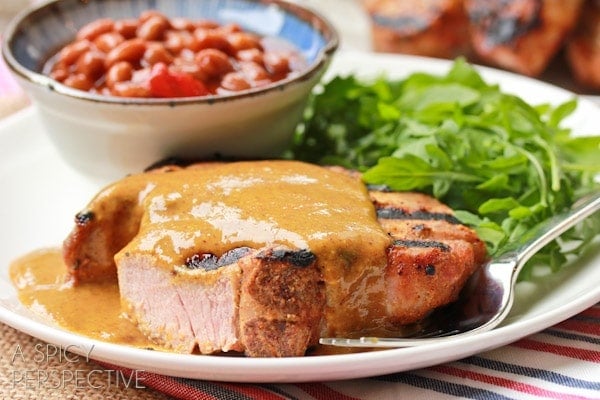 How to Test Meat Doneness: The Finger Test | ASpicyPerspective.com #howto #meat #cookingtips