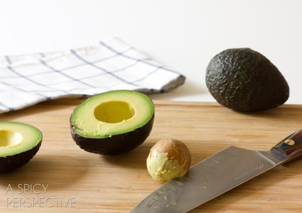 How to Peel an Avocado 