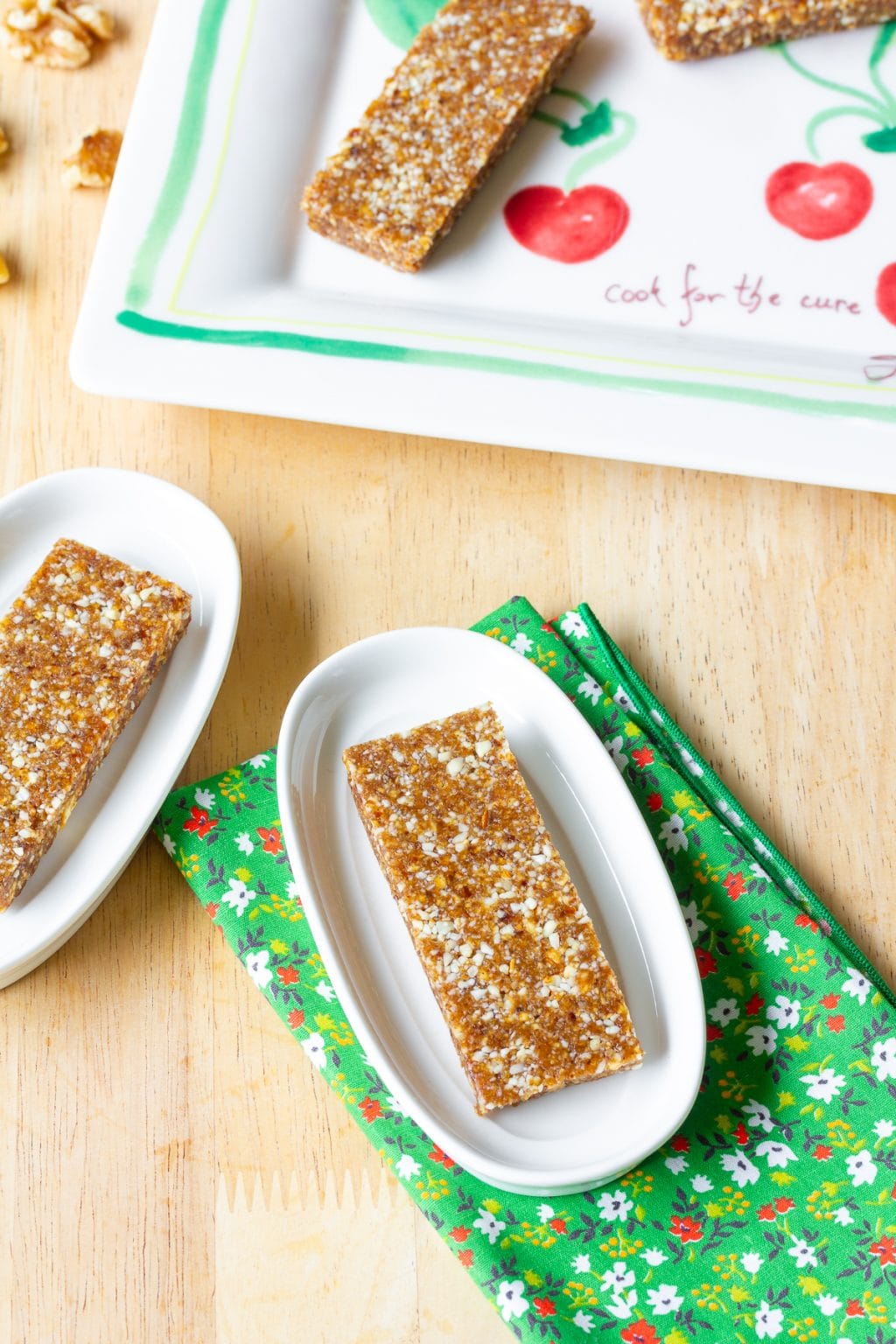 Homemade Larabar Snack Bar Recipe A Spicy Perspective