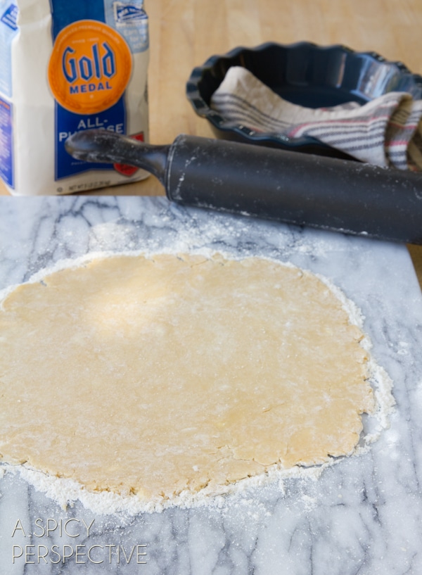 Rolling - How to Make a Pie Crust from Scratch - Amazing Perfect Pie Crust tips! #holidays #howto #pie #piecrust