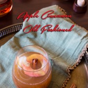 Apple Cinnamon Old Fashioned {Cocktail} #holiday #christmas #cocktail