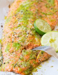 Dinner Tonight: Spicy Garlic Lime Oven Baked Salmon #salmon #dinner #recipe
