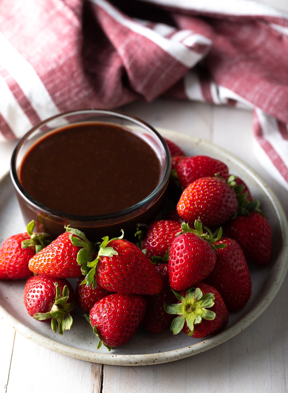 How To Make: Chocolate Fondue Recipe! #fondue #chocolate 