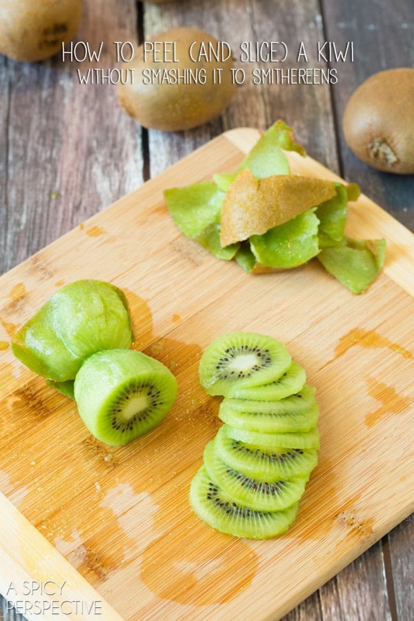 how to peel a kiwi