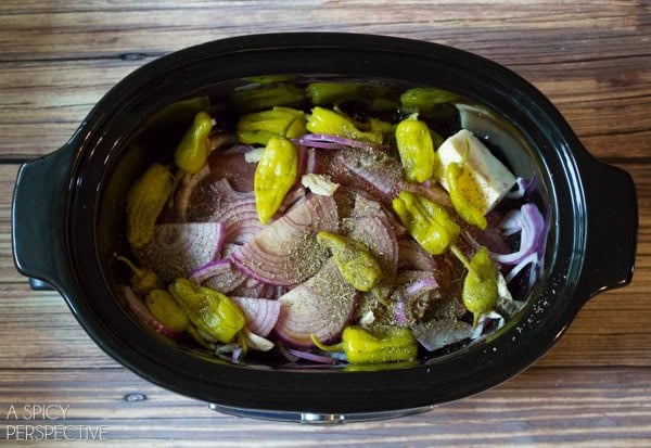 Slow Cooker Italian Beef Recipe #slowcooker #crockpot #beef