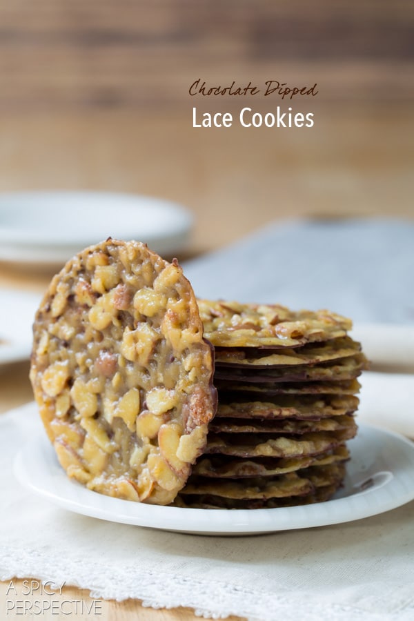 Best Chocolate Dipped Lace Cookies #christmas #christmascookies #lacecookies