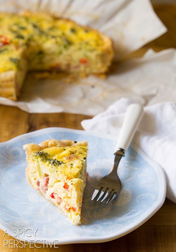 Awesome Slow Cooker Easy Quiche Recipe (Ham and Cheese Quiche with Veggies!) #slowcooker #crockpot