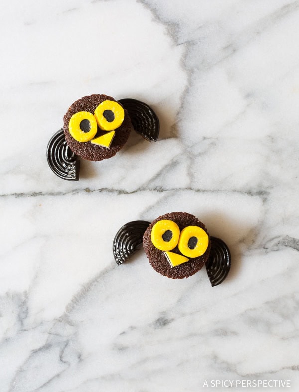 5 Easy Halloween Treats Made with Brownie Bites - 22