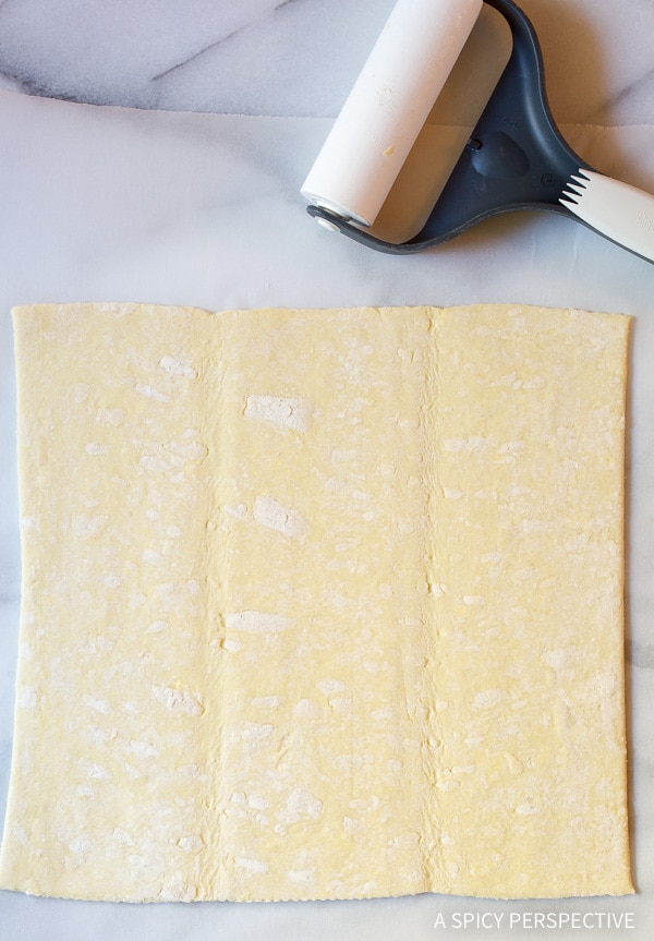 Making Easy 4-Ingredient Sunburst Pull Apart Bread on ASpicyPerspective.com 