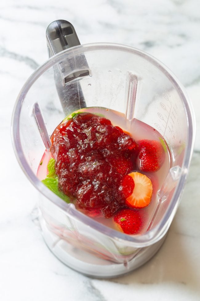 Frozen strawberry margarita recipe ingredients in blender