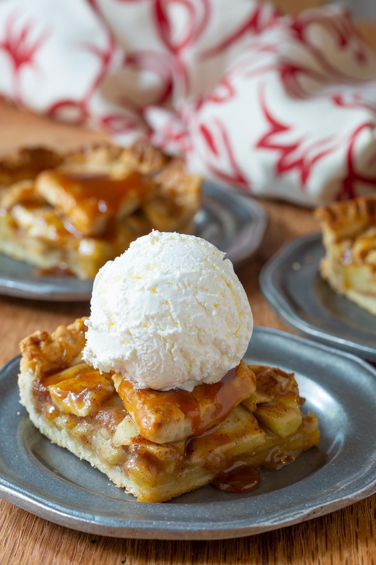 Caramel Apple Slab Pie