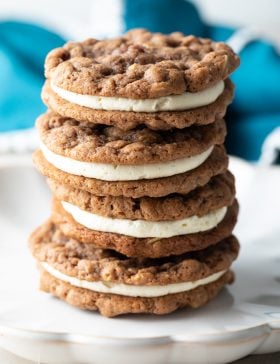Homemade Oatmeal Cream Pies Recipe