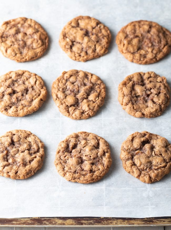 Baked oatmeal cookies. 