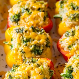 Cheesy Broccoli Rice Stuffed Peppers Recipe #vegetarian