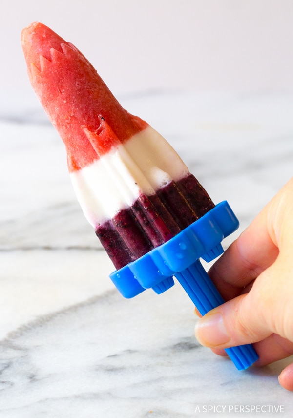 Easy Boozy Red White & Blueberry Rocket Pops Recipe for 4th of July - Cocktail Popsicles!