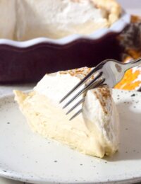 Cinnamon Cream Pie with Brown Sugar Whipped Cream Recipe #ASpicyPerspective #thanksgiving #christmas