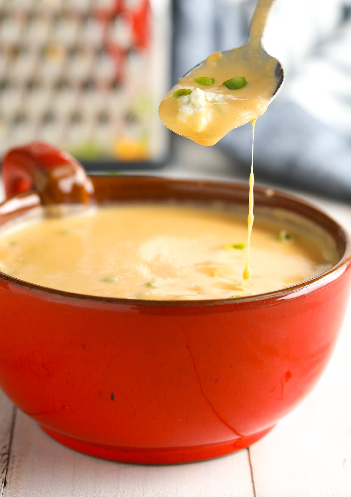 Healthy Buffalo Cauliflower Soup Recipe #ASpicyPerspective #lowcarb #keto