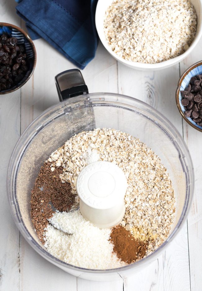 How To Make No-Bake Oatmeal Energy Balls Recipe #Vegan #ASpicyPerspective