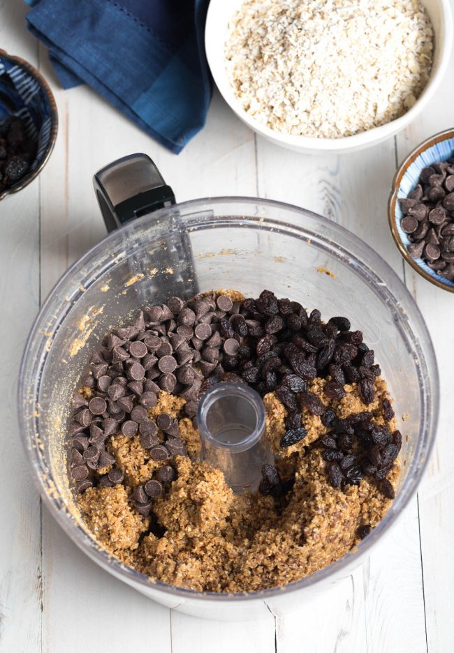 Making No-Bake Oatmeal Energy Balls Recipe #Vegan #ASpicyPerspective