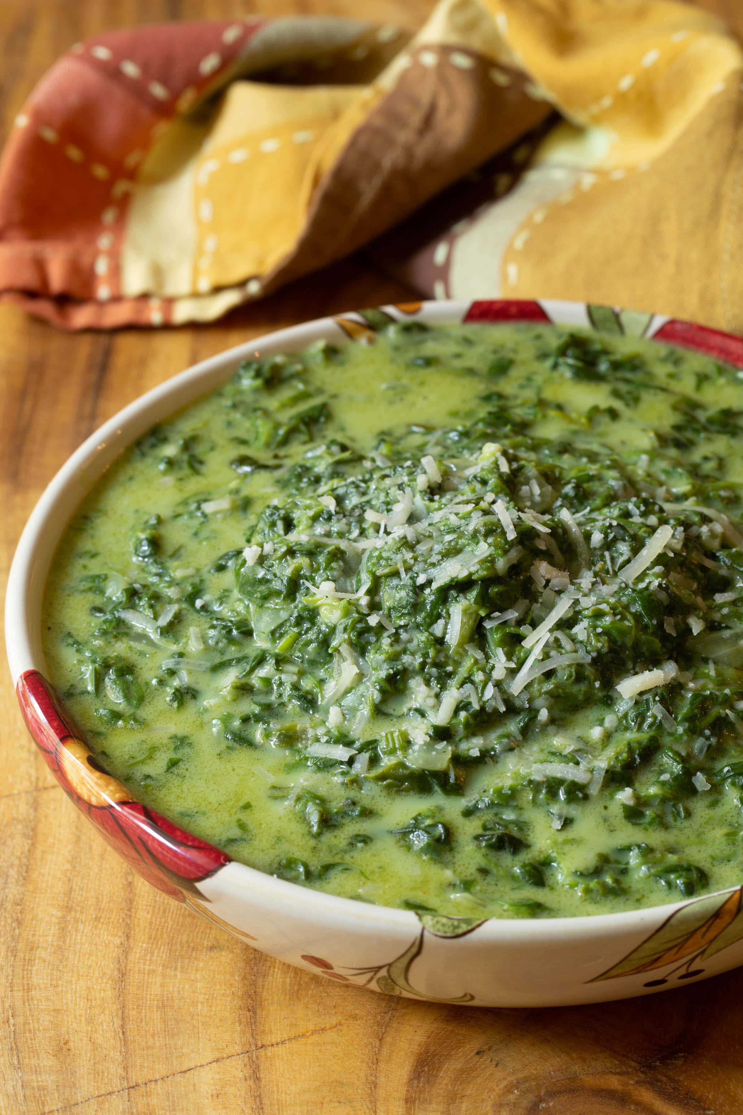 Bowl filled with creamed spinach.