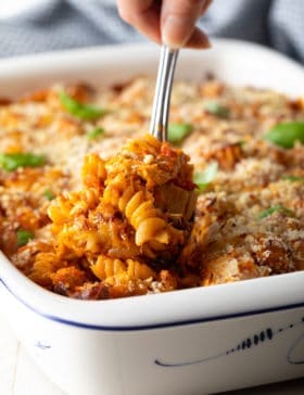 No-Boil Chicken Parmesan Pasta Recipe #ASpicyPerspective #chicken #pasta #parmesan #cheese #baked #onepot #noboil