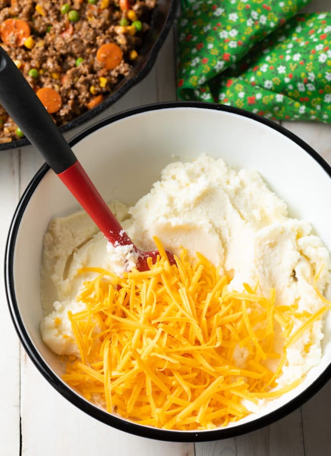 mashed potatoes and shredded cheese
