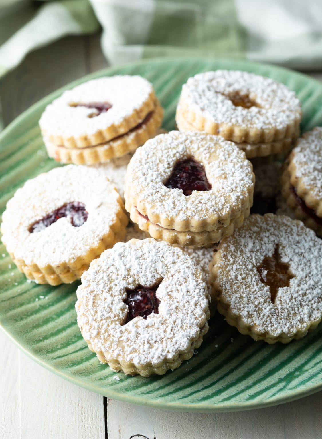 Linzer Sandwich Cookies A Spicy Perspective