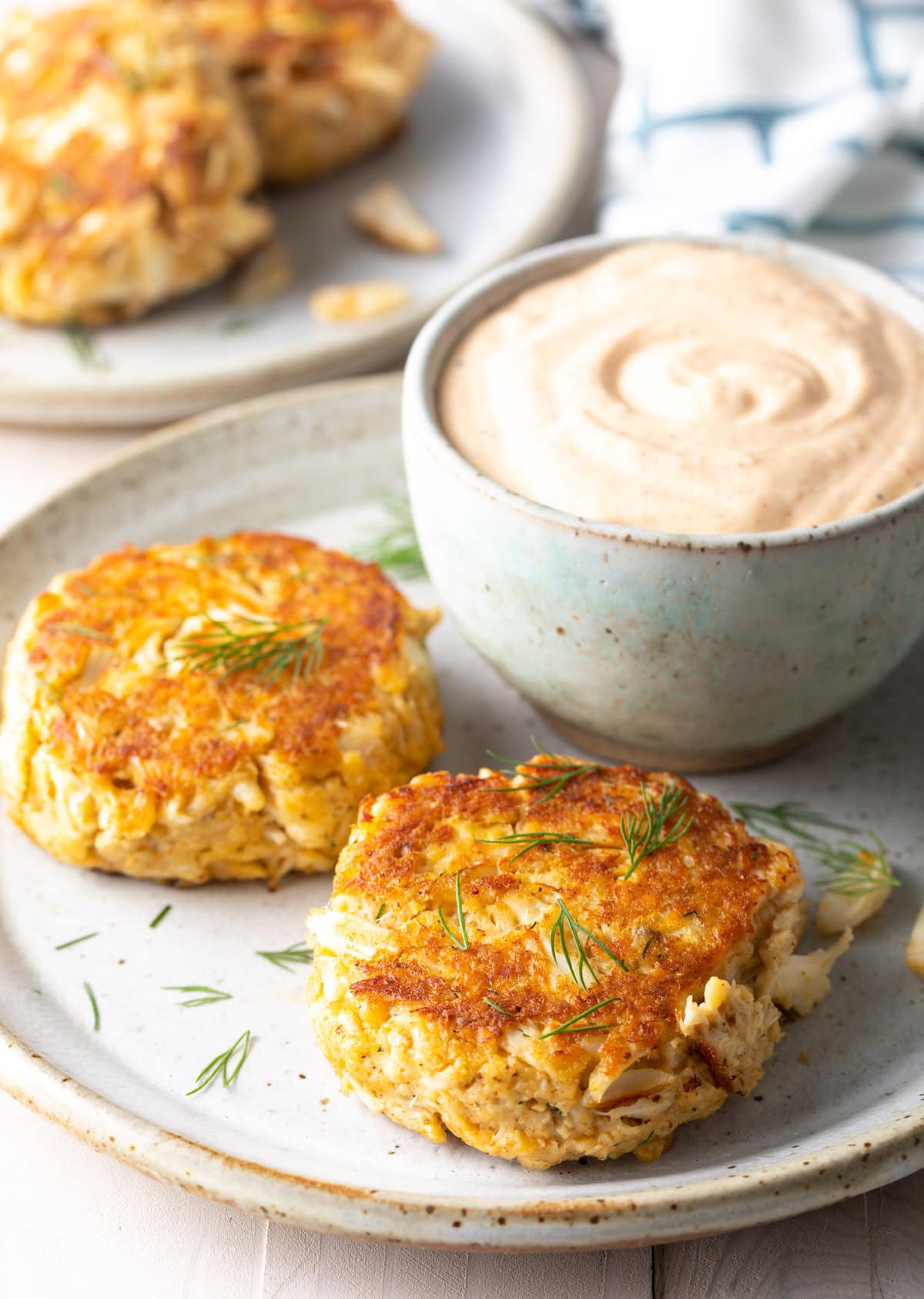 Remoulade Sauce Recipe Easy - served with a bowl of remoulade sauce on the side.