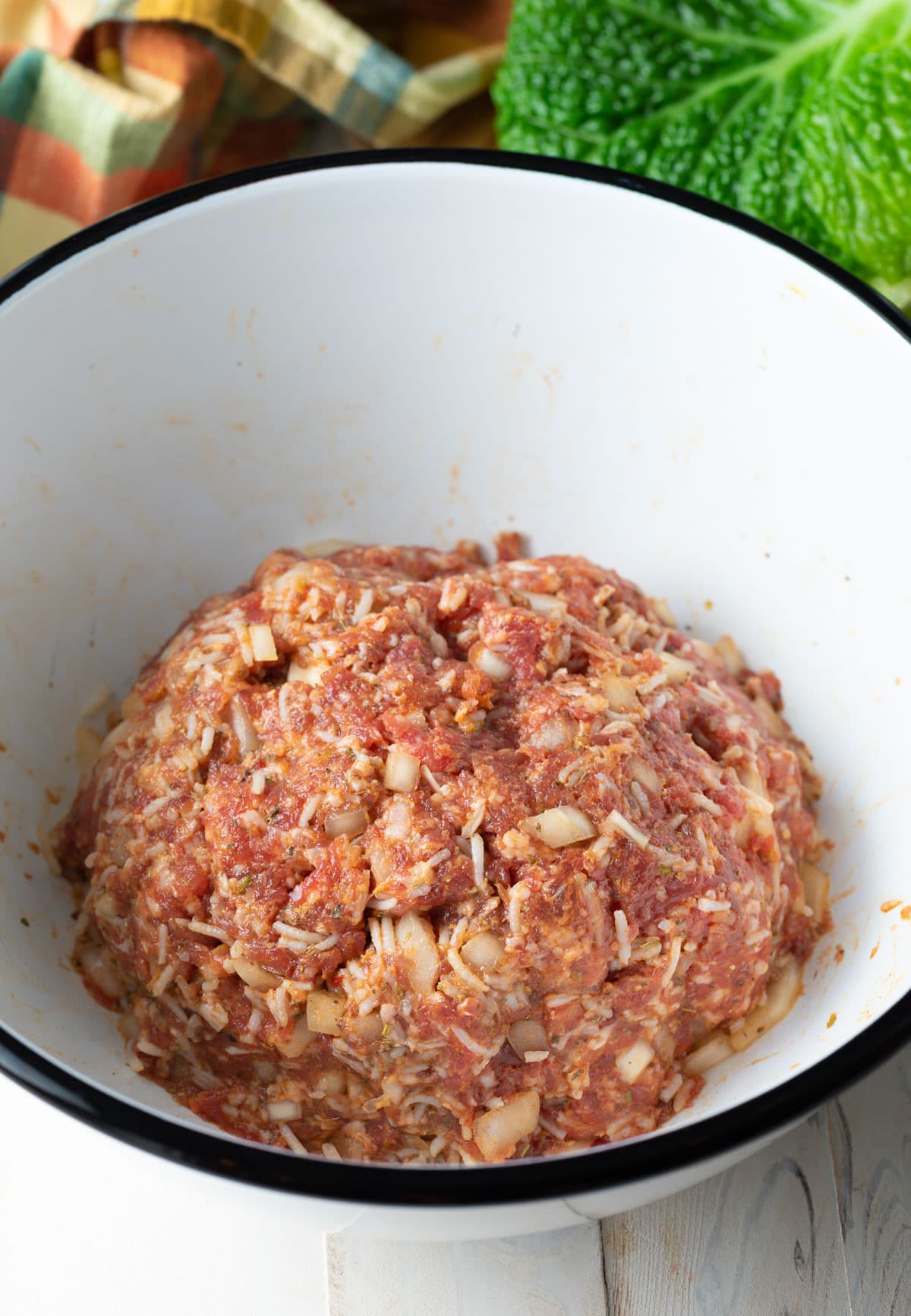 Meat mixture in a bowl for golabki recipe.