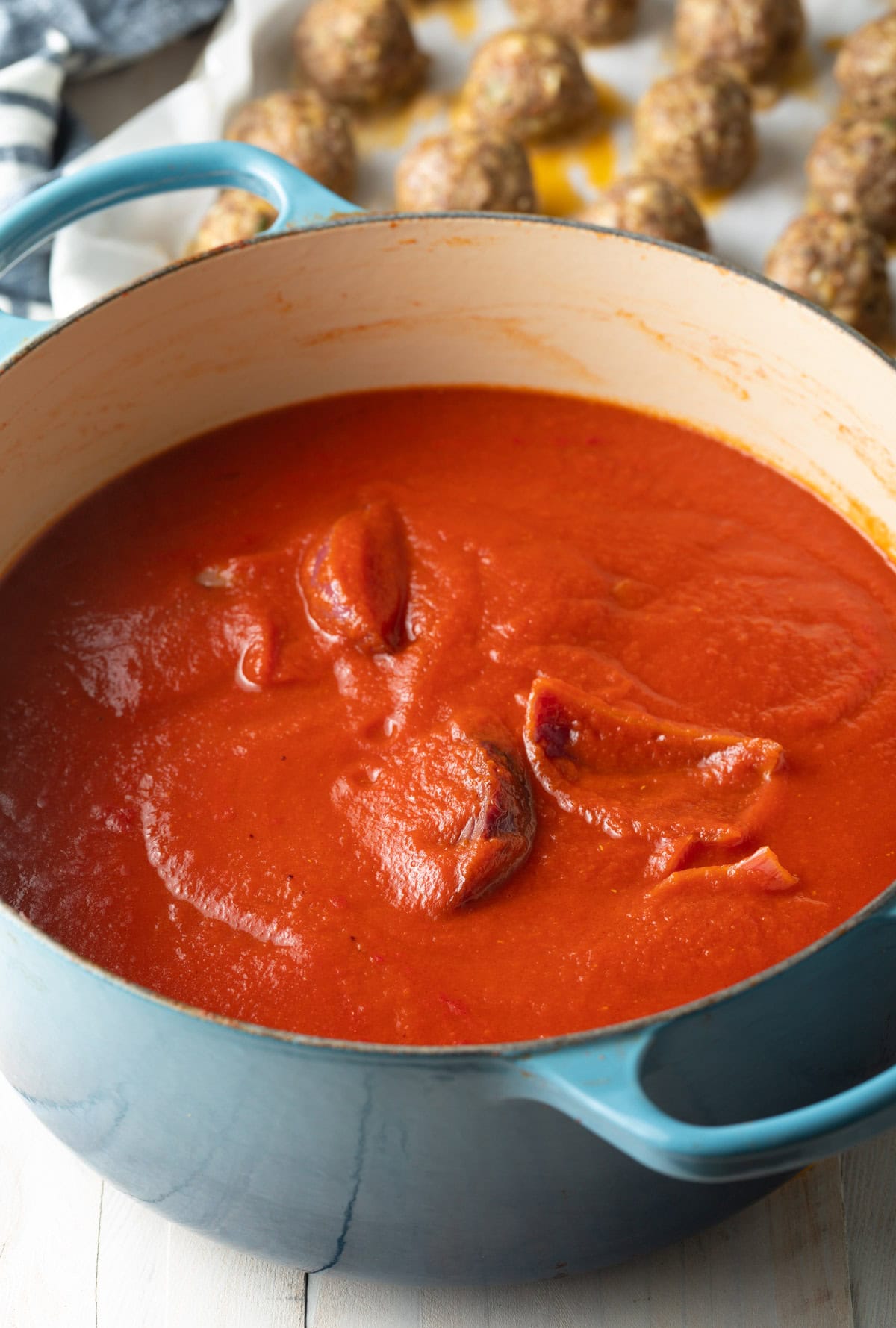 tomato sauce and onions simmering together