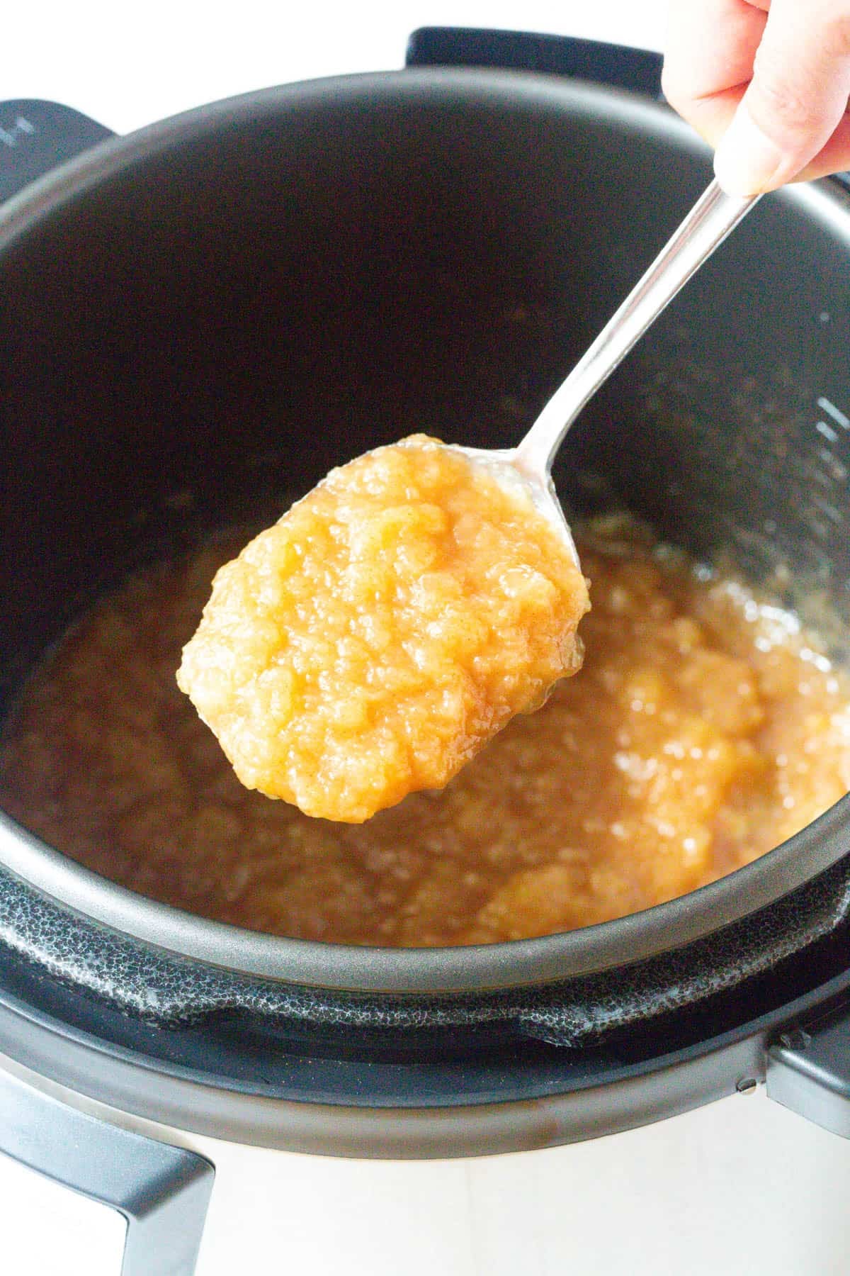 instant pot applesauce recipe in large pressure cooker