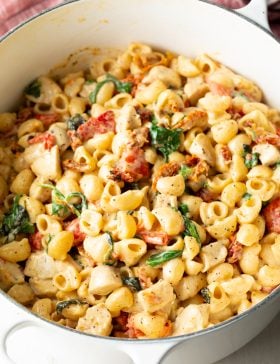 one-pot creamy tuscan chicken pasta