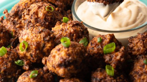 conch fritters with sauce
