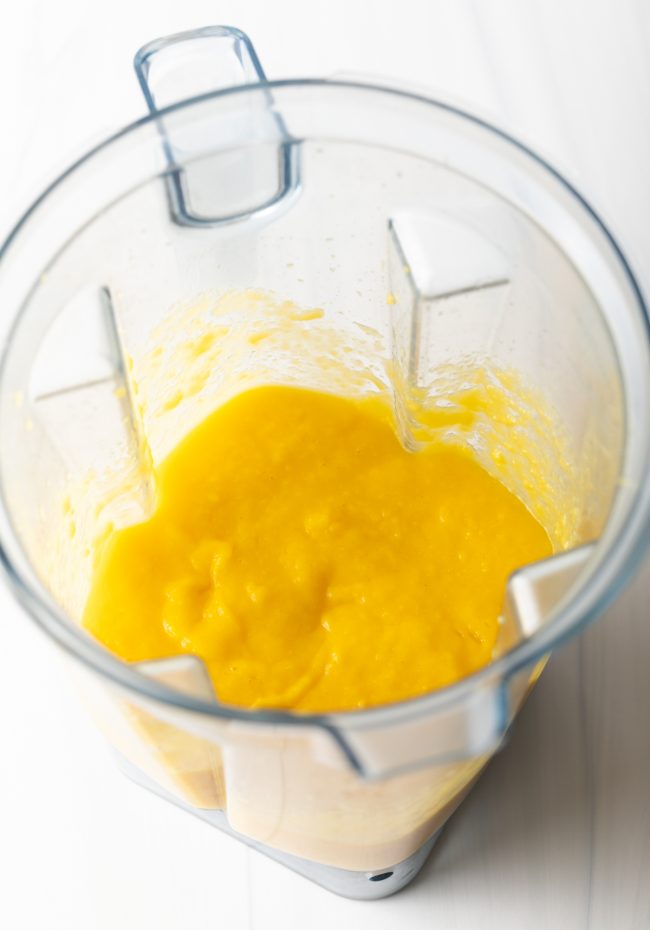blender with pureed mango