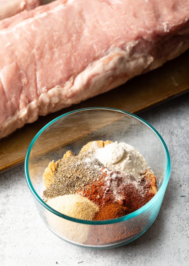 pork rub spices in a glass dish