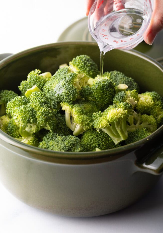 How to Steam Broccoli  in Microwave  - 19