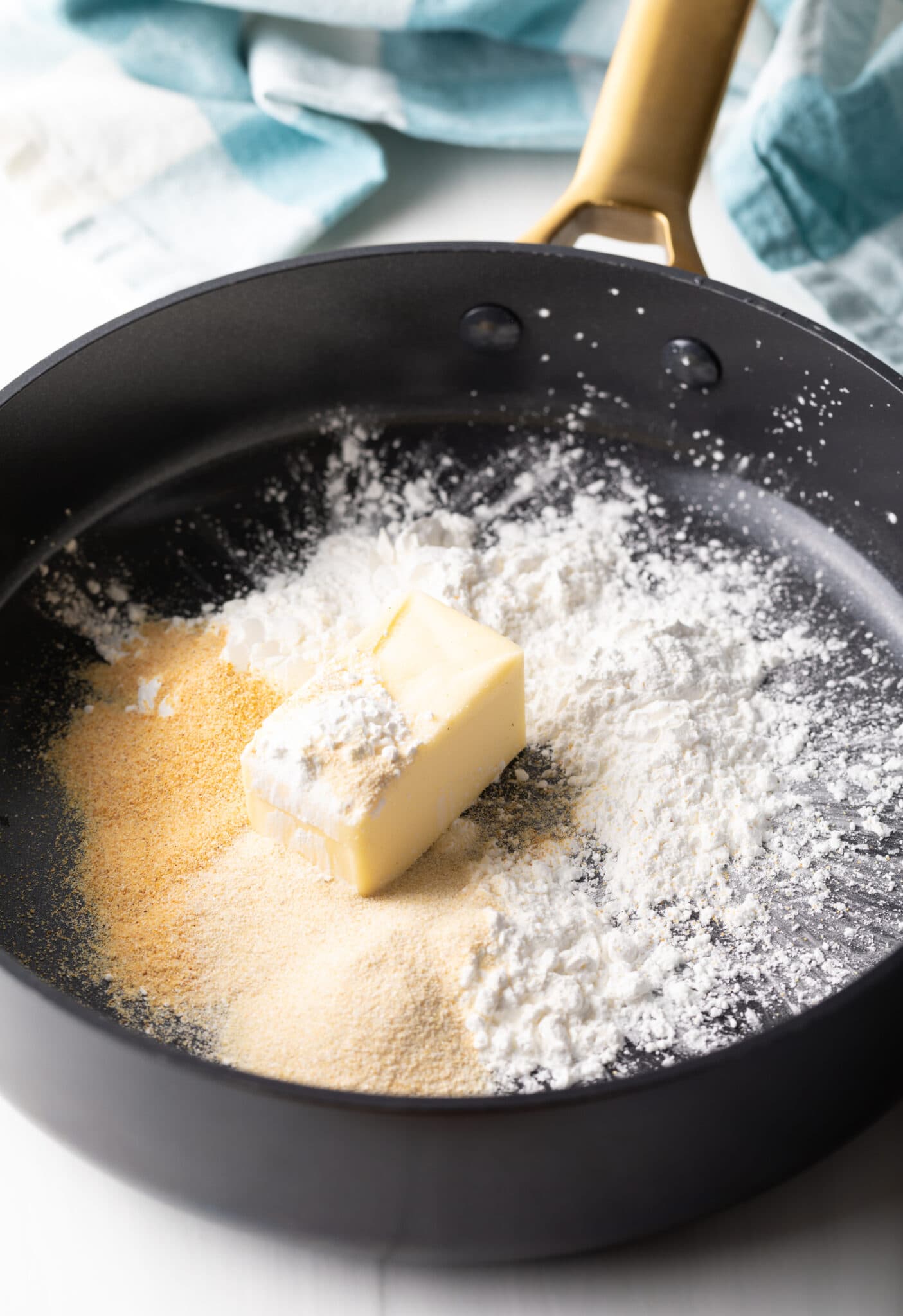 Beef Gravy Recipe (How to Make Brown Gravy) - A Spicy Perspective