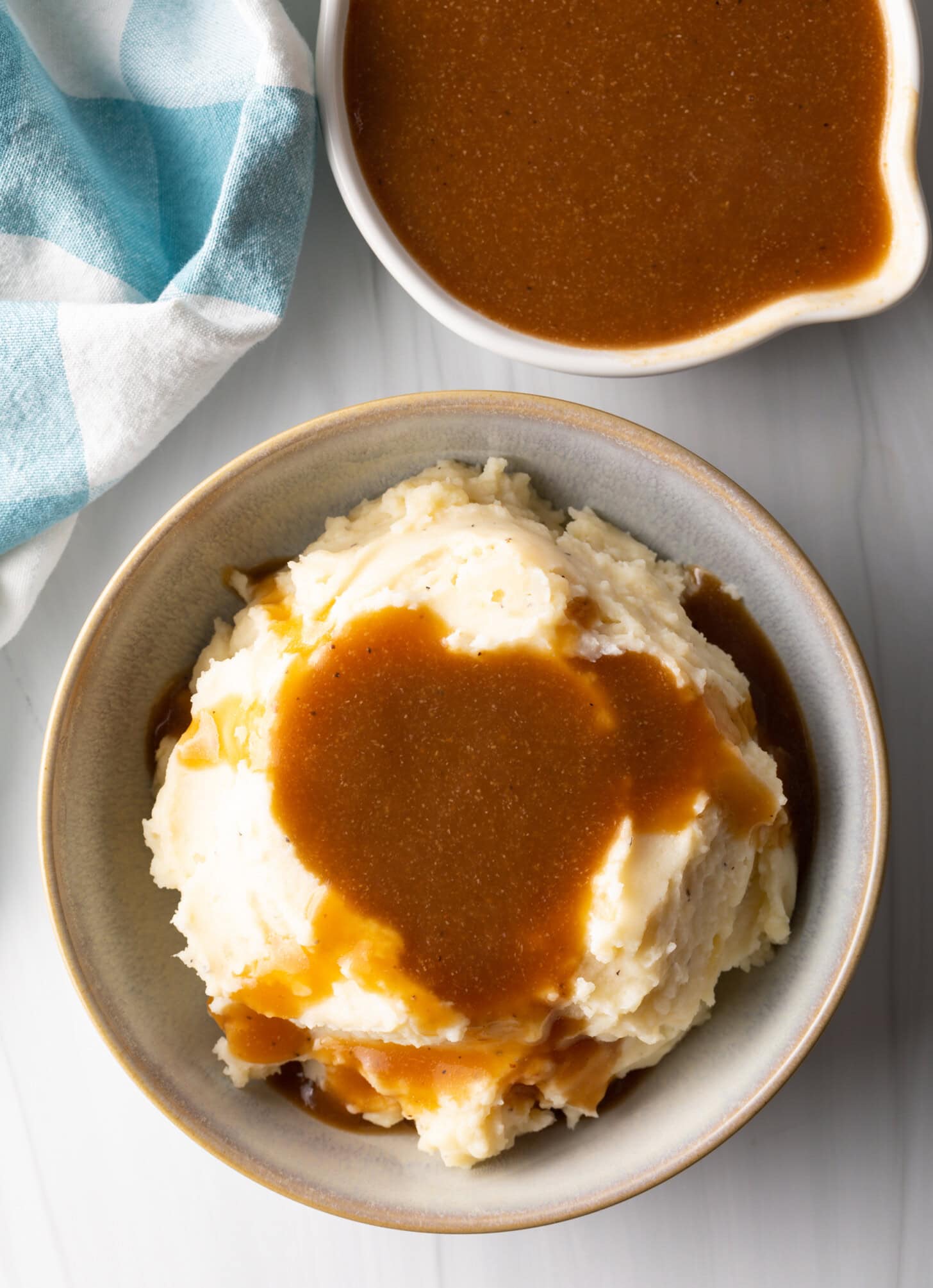 Beef Gravy Recipe (How to Make Brown Gravy) - A Spicy Perspective