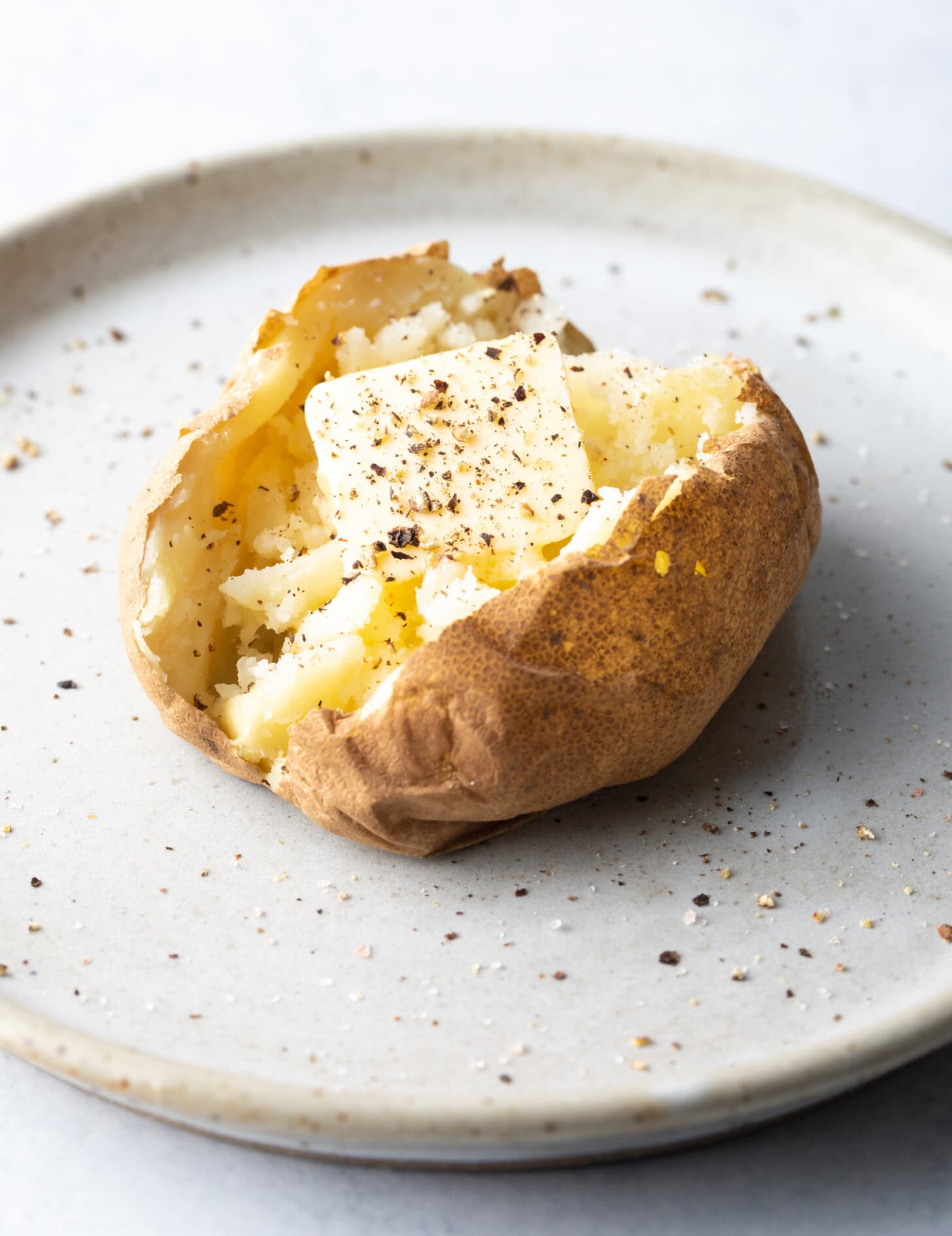 How to Microwave a Potato (Recipe + VIDEO)-image