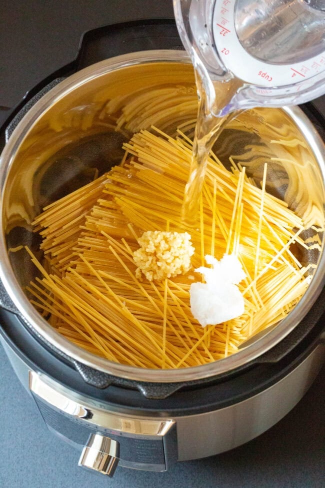 Easy Instant Pot Bang Bang Shrimp Pasta  Video  - 49