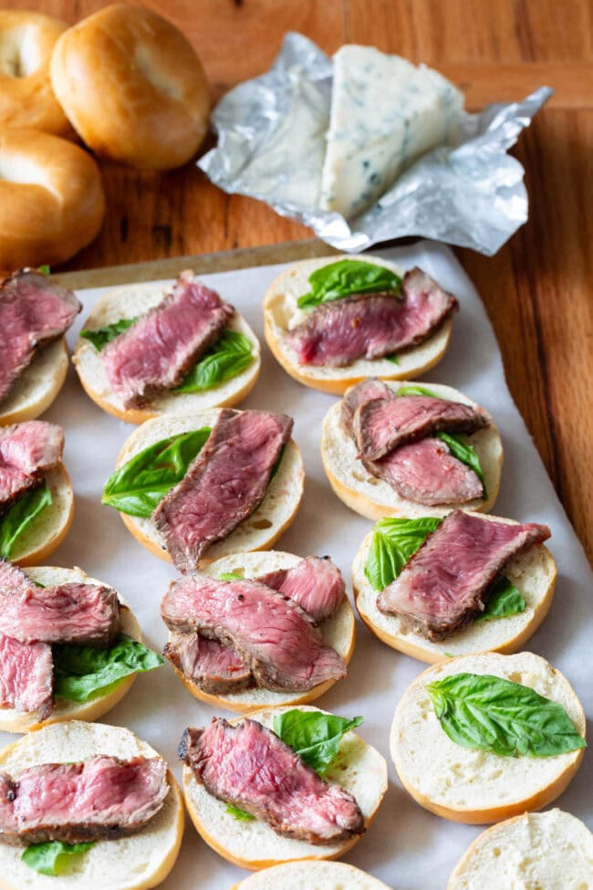 5 Ingredient Bagel Bites with Steak and Blue Cheese - 78
