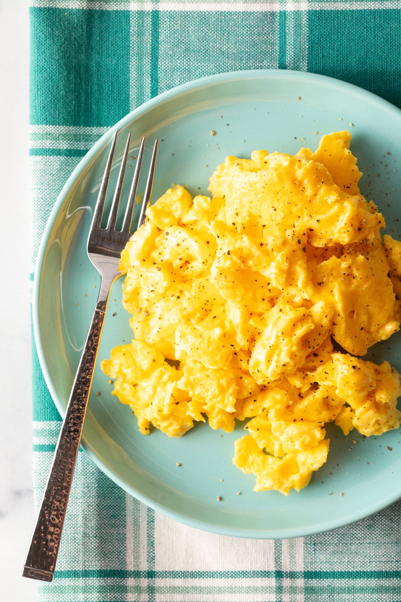 How to scramble eggs fluffy scrambled eggs a spicy perspective