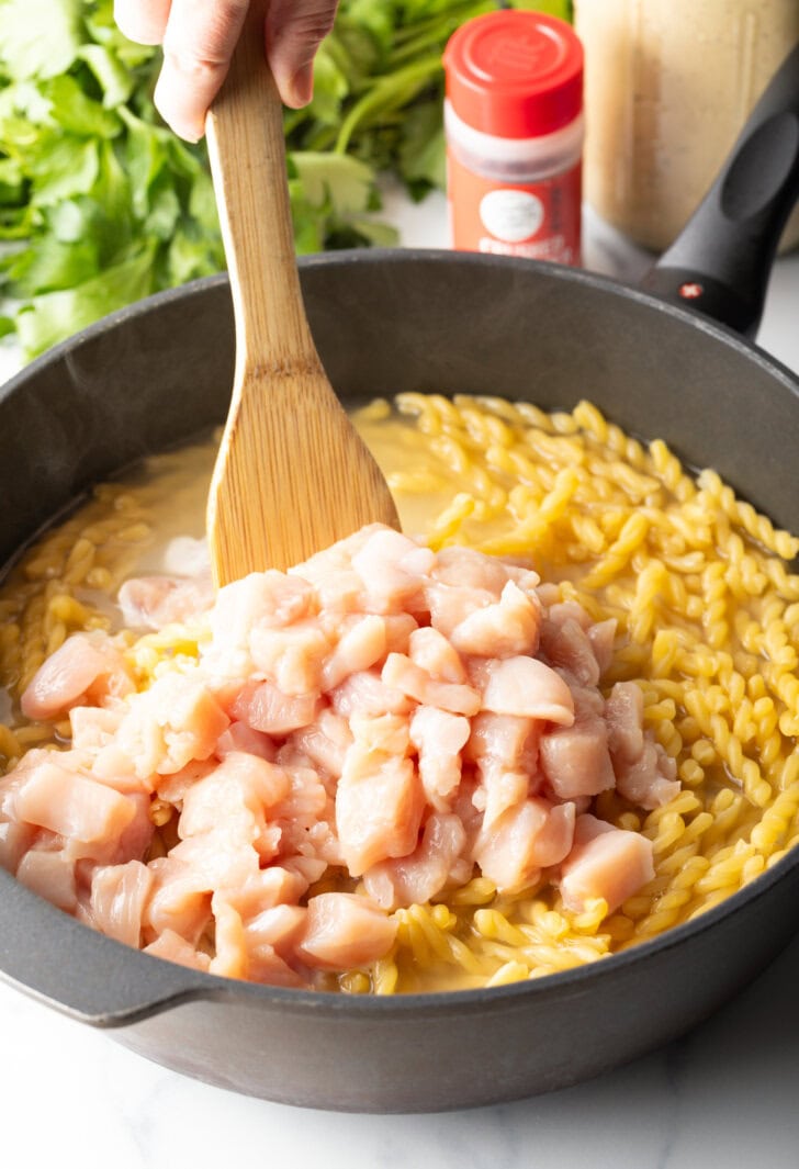 Garlic Parmesan Chicken Pasta  One Pot   - 65