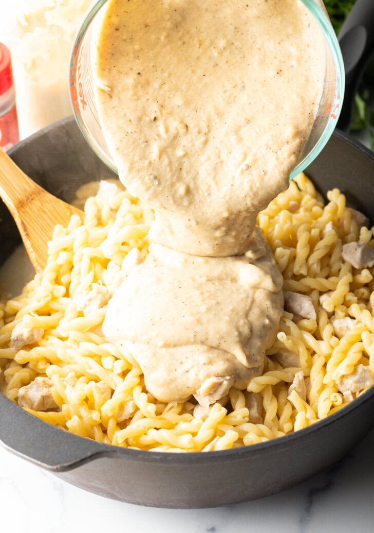 Garlic Parmesan Chicken Pasta  One Pot   - 57