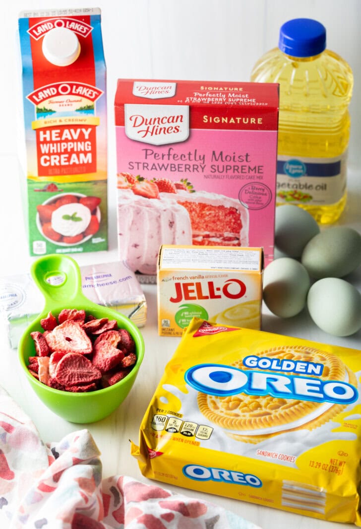 Strawberry Crunch Cake Recipe - 73